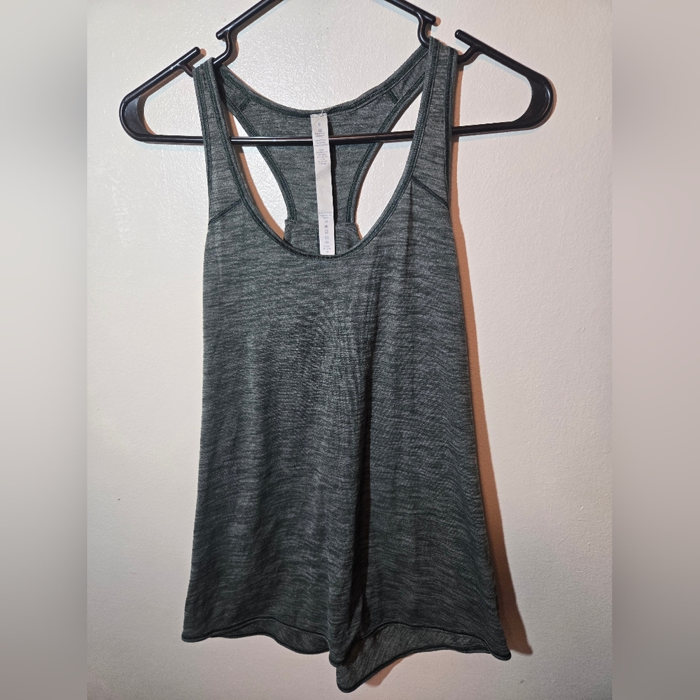 Lululemon Athletic Womens Tank Size 8 Green
